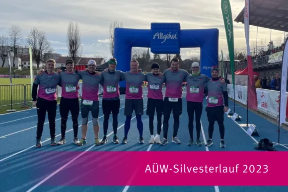 AÜW-Silvesterlauf - Soloplan-Team auf der Zielgerade